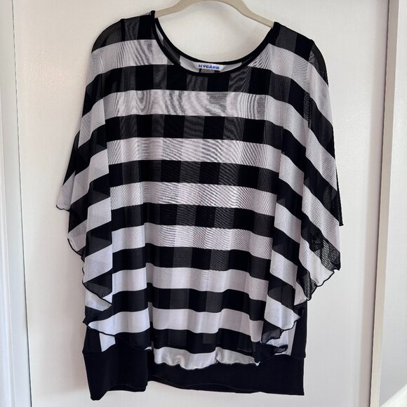 Peter Nygard Black and White Striped Blouse with Banded bottom Size Large L NWOT - Picture 1 of 6